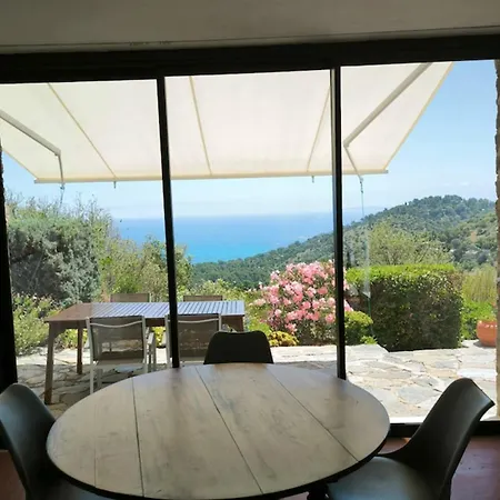 Atypical House With Garden In Holiday home Bormes-les-Mimosas